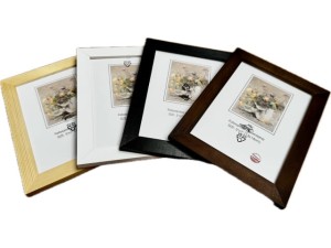 Ramka na zdjęcia w drewnianej oprawie 13x18